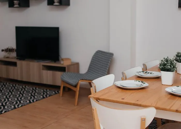 T4 No Apartman Porto